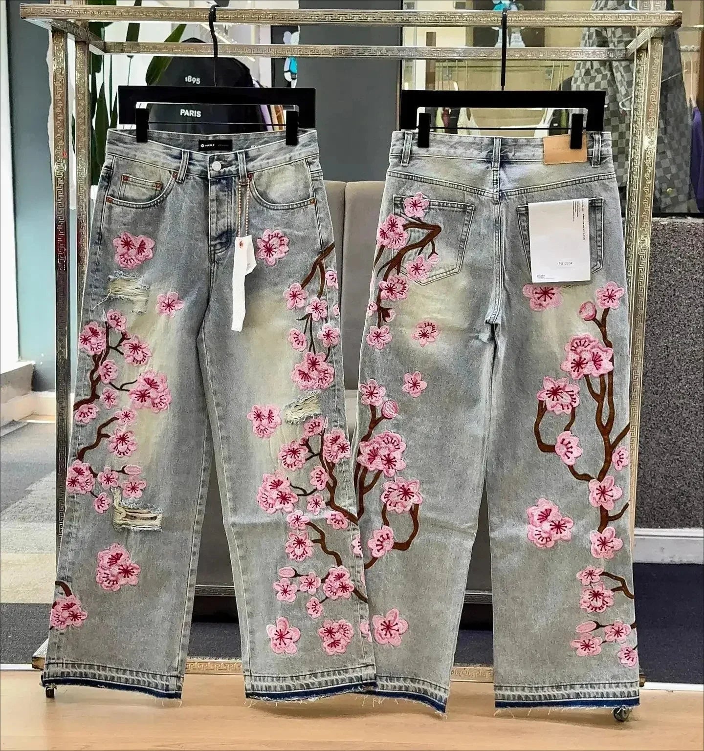 Cherry Blossom Ripped Vintage Baggy Jeans (Unisex)